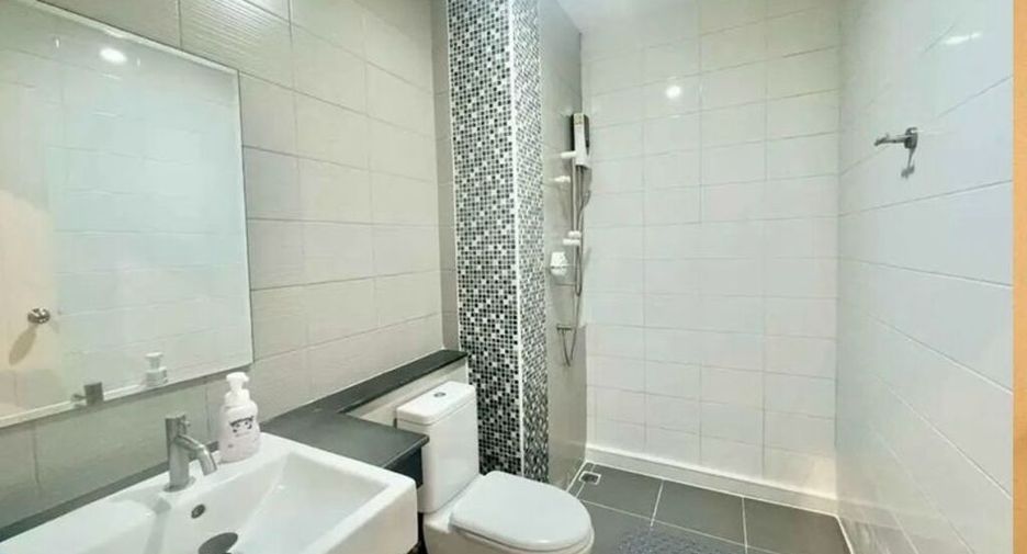 For sale 3 bedrooms townhouse in Bang Khae, Bangkok