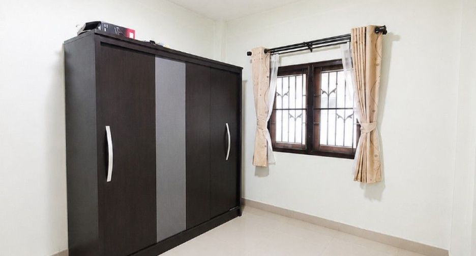 For sale 5 bedrooms house in Mueang Ratchaburi, Ratchaburi
