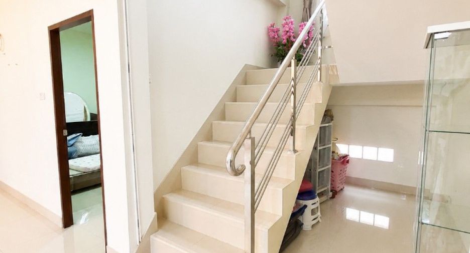 For sale 5 bedrooms house in Mueang Ratchaburi, Ratchaburi
