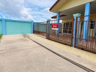 For sale 3 bedrooms house in Krathum Baen, Samut Sakhon