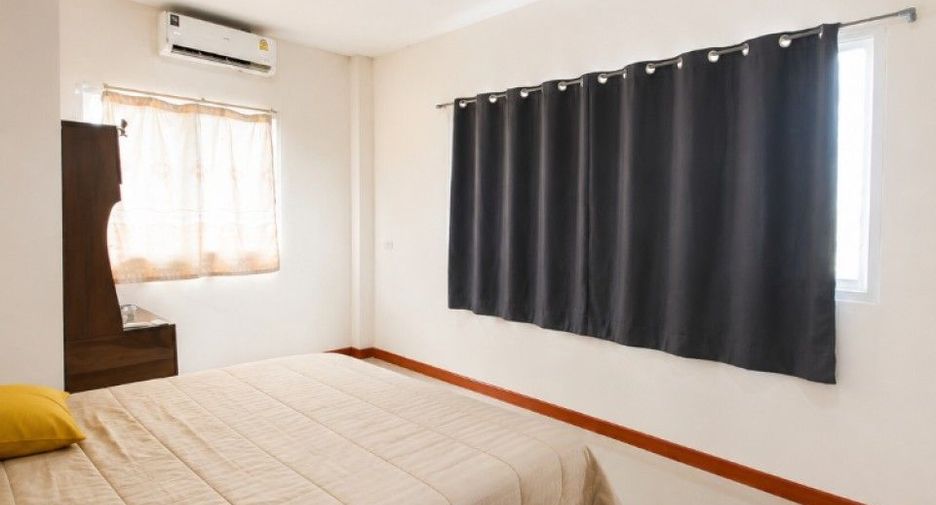 For sale 3 bedrooms house in Krathum Baen, Samut Sakhon