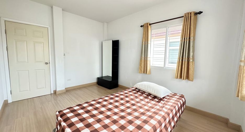 À louer 3 chambres maison à Bang Lamung, Chonburi