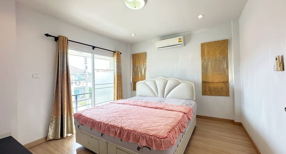 À louer 3 chambres maison à Bang Lamung, Chonburi