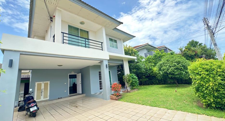 À louer 3 chambres maison à Bang Lamung, Chonburi