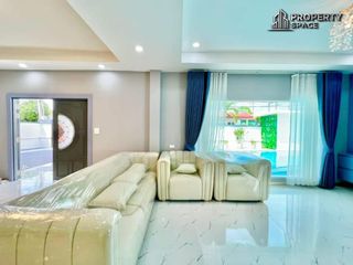 À louer 4 chambres villa à Bang Lamung, Chonburi