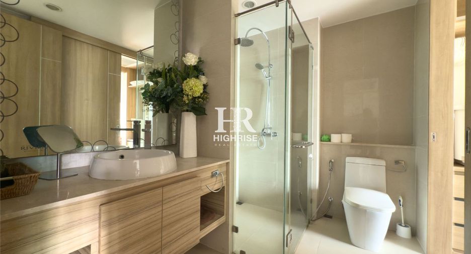 For rent 2 bedrooms condo in Bang Lamung, Chonburi