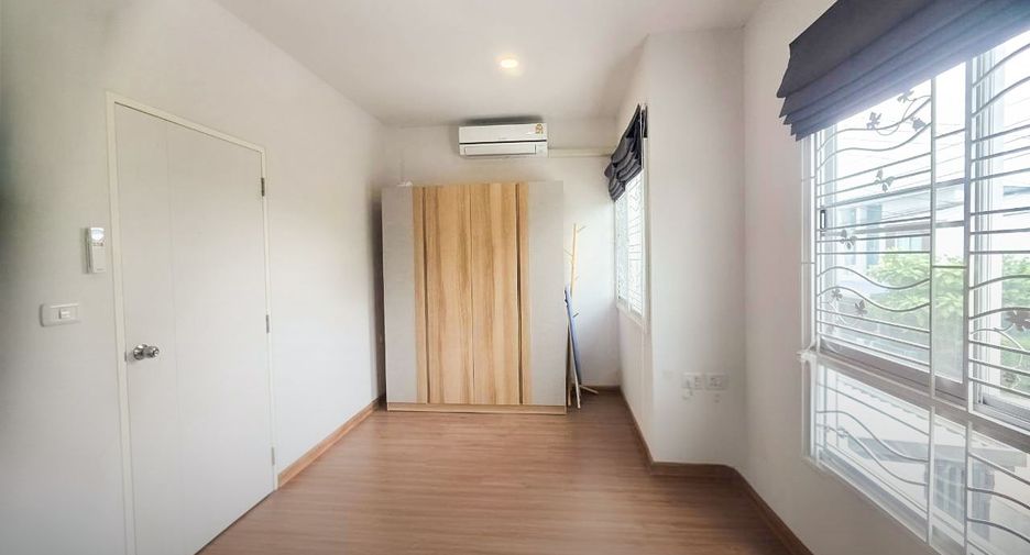 For sale 3 bedrooms townhouse in Bang Bua Thong, Nonthaburi