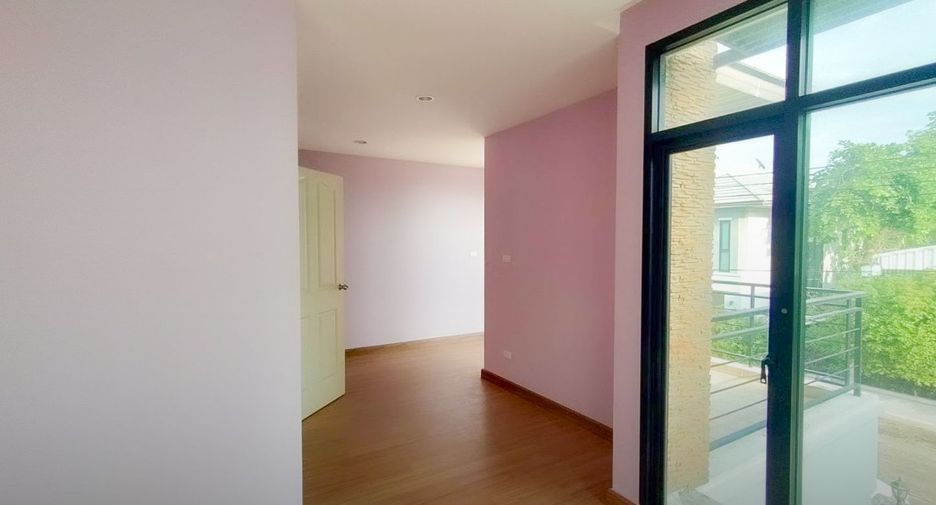 Casa en venta de 4 habitaciones en Mueang Chon Buri, Chonburi