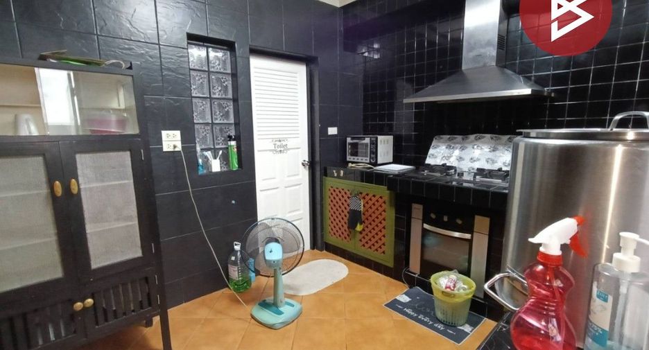 For sale 2 bedrooms townhouse in Thung Khru, Bangkok