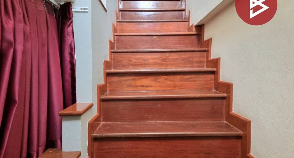 For sale 2 bedrooms townhouse in Thung Khru, Bangkok