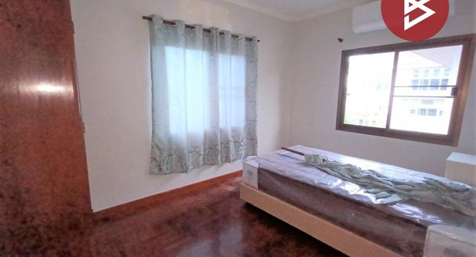 For sale 2 bedrooms townhouse in Thung Khru, Bangkok