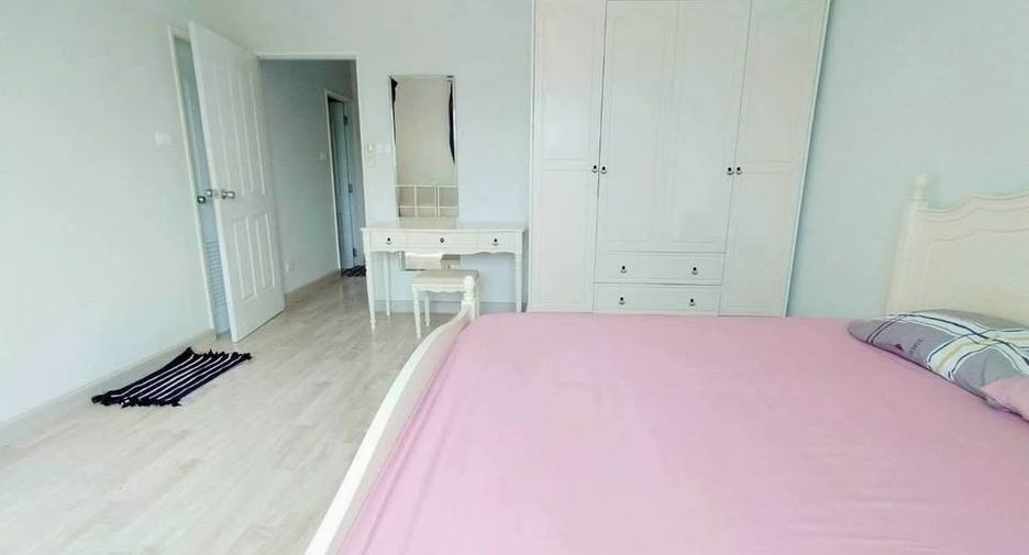 Аренда 3 спальни дом в Na Jomtien, Паттайя