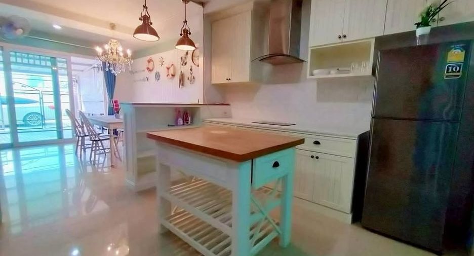 Аренда 3 спальни дом в Na Jomtien, Паттайя