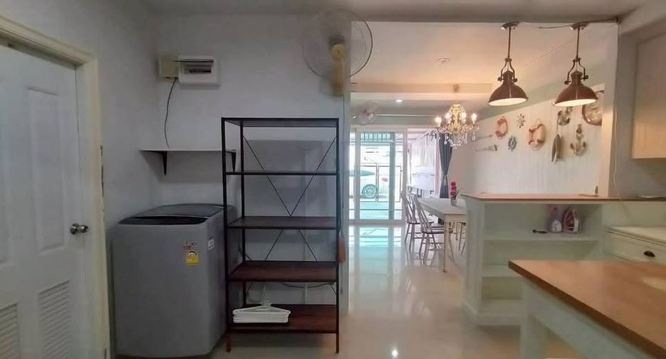 Аренда 3 спальни дом в Na Jomtien, Паттайя