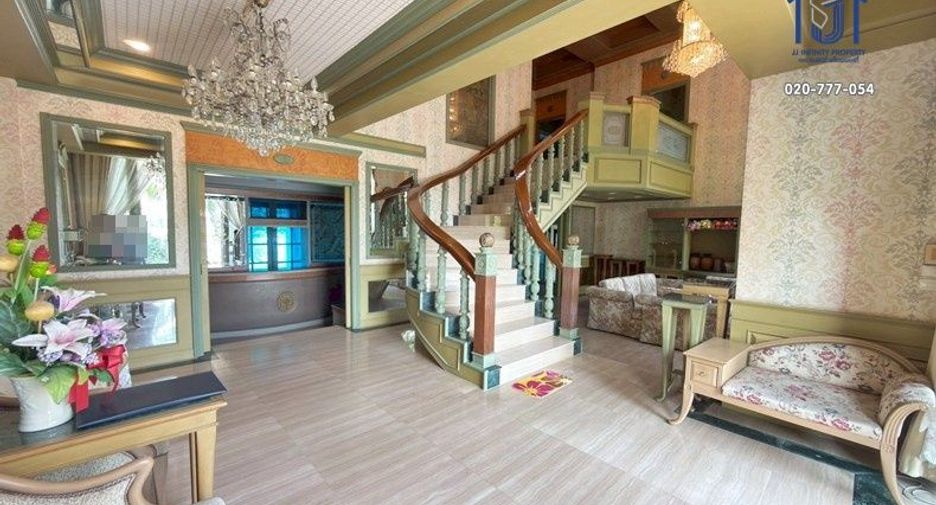 For sale 5 bedrooms house in Min Buri, Bangkok