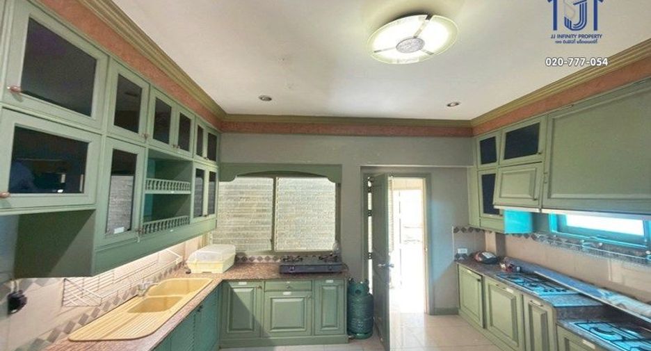 For sale 5 bedrooms house in Min Buri, Bangkok