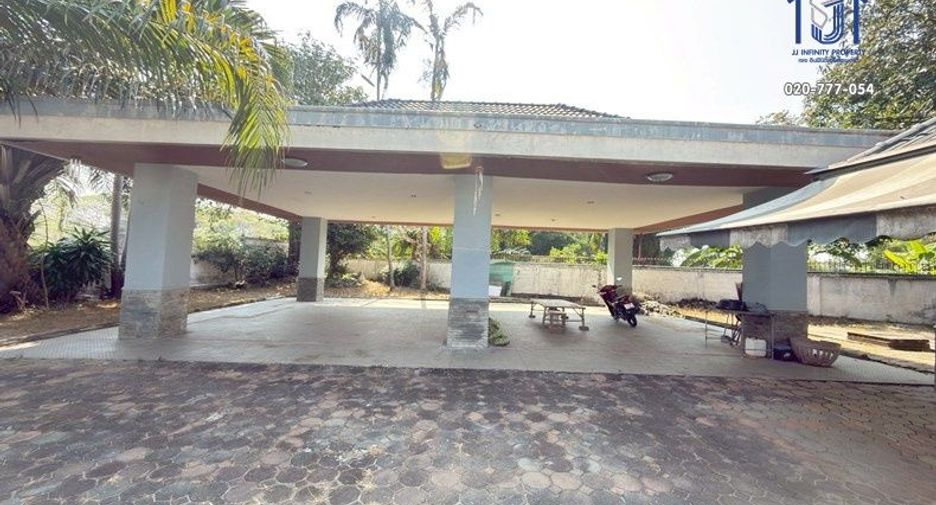 For sale 5 bedrooms house in Min Buri, Bangkok