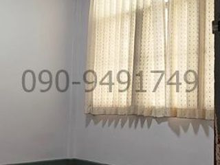 For rent 3 bedrooms townhouse in Din Daeng, Bangkok
