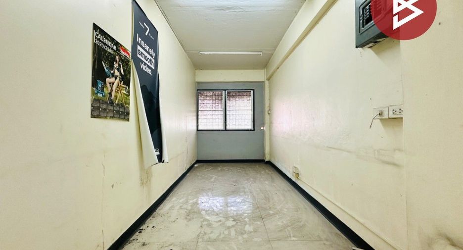 For sale 4 bedrooms retail Space in Bang Khun Thian, Bangkok