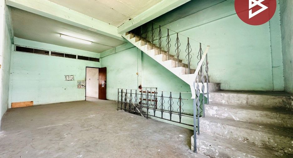 For sale 4 bedrooms retail Space in Bang Khun Thian, Bangkok