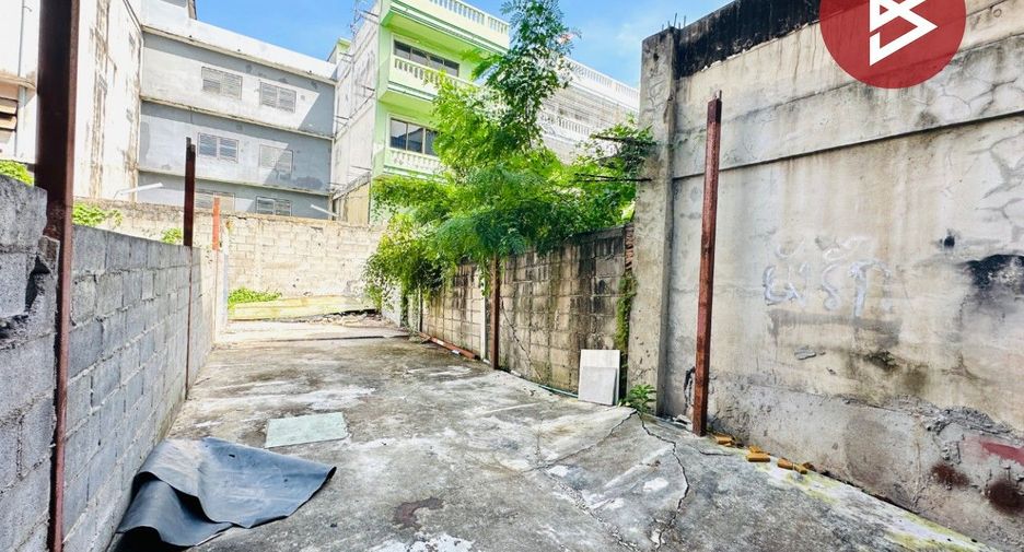 For sale 4 bedrooms retail Space in Bang Khun Thian, Bangkok