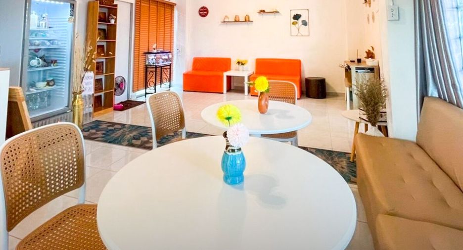 For sale 38 bedrooms apartment in Chatuchak, Bangkok