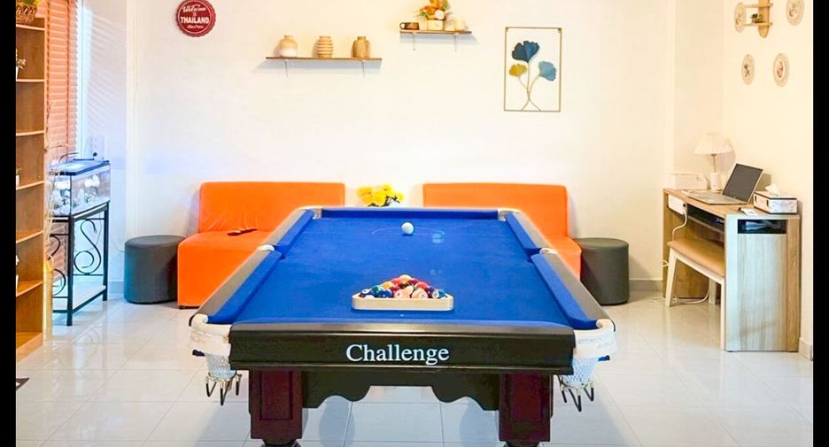 For sale 38 bedrooms apartment in Chatuchak, Bangkok