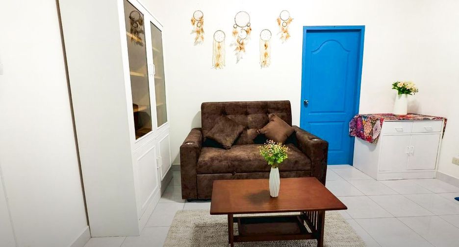 For sale 38 bedrooms apartment in Chatuchak, Bangkok
