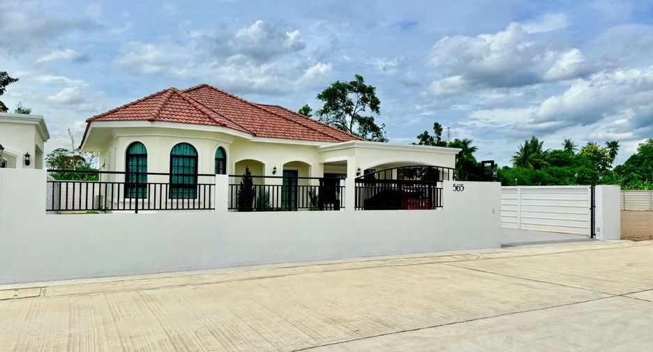 For sale 3 bedrooms house in Mueang Ratchaburi, Ratchaburi