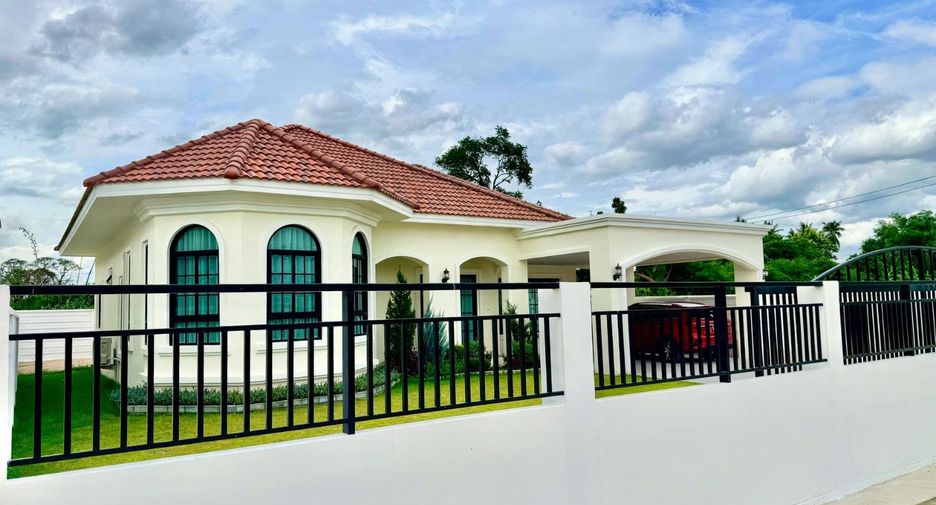 For sale 3 bedrooms house in Mueang Ratchaburi, Ratchaburi