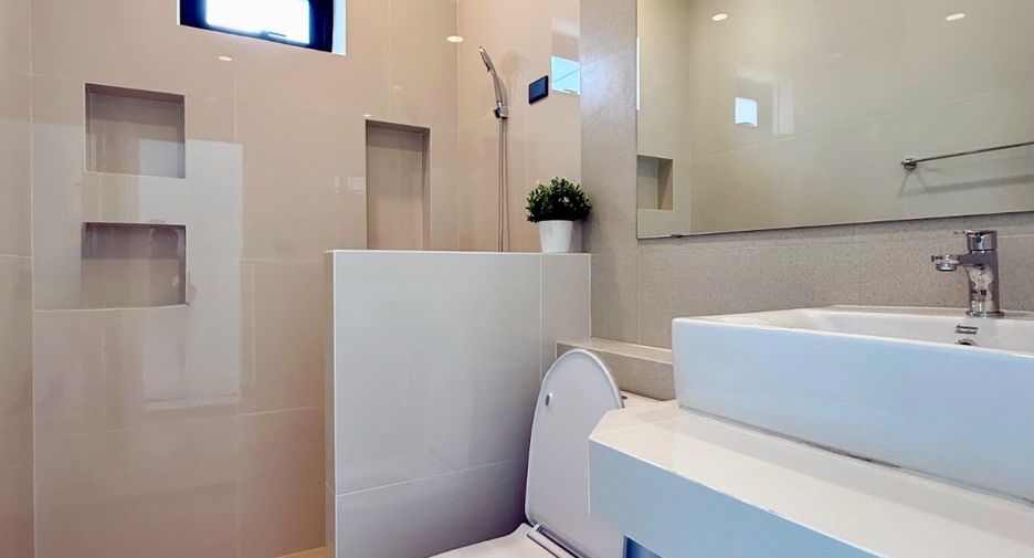 For sale 3 bedrooms house in Mueang Ratchaburi, Ratchaburi