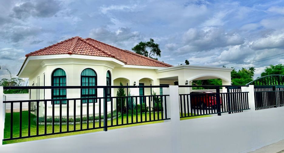 For sale 3 bedrooms house in Mueang Ratchaburi, Ratchaburi