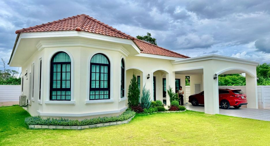 For sale 3 bedrooms house in Mueang Ratchaburi, Ratchaburi