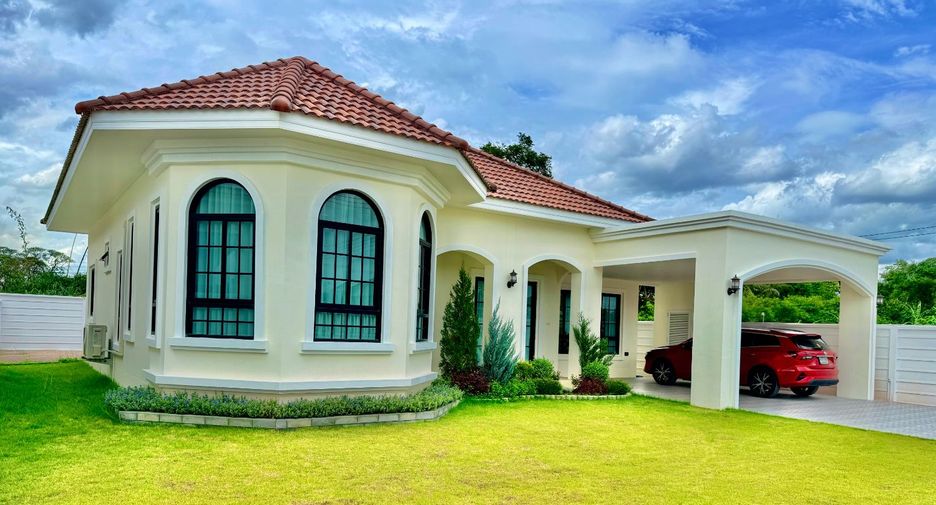 For sale 3 bedrooms house in Mueang Ratchaburi, Ratchaburi