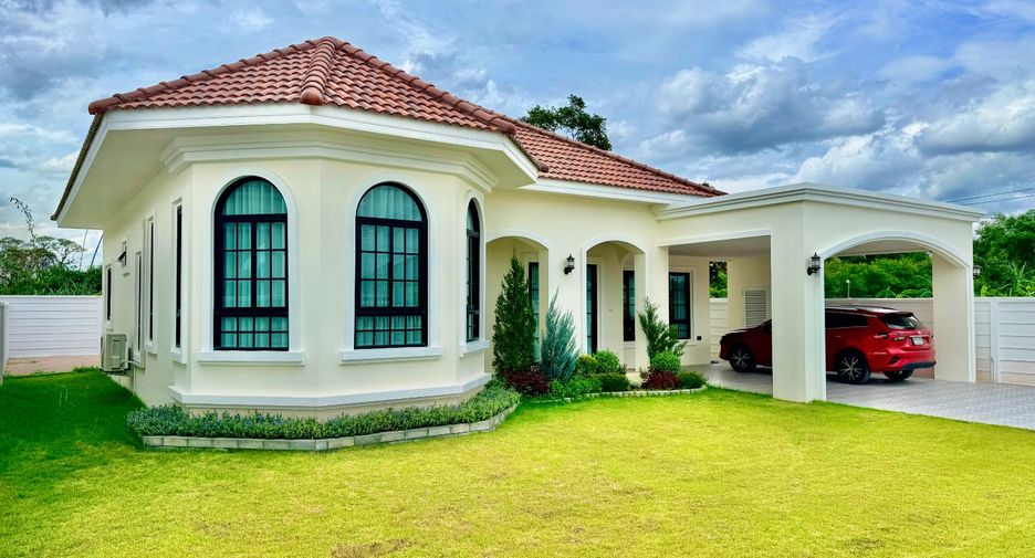 For sale 3 bedrooms house in Mueang Ratchaburi, Ratchaburi