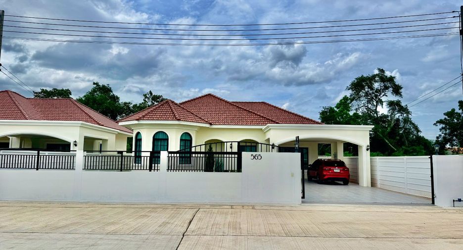 For sale 3 bedrooms house in Mueang Ratchaburi, Ratchaburi