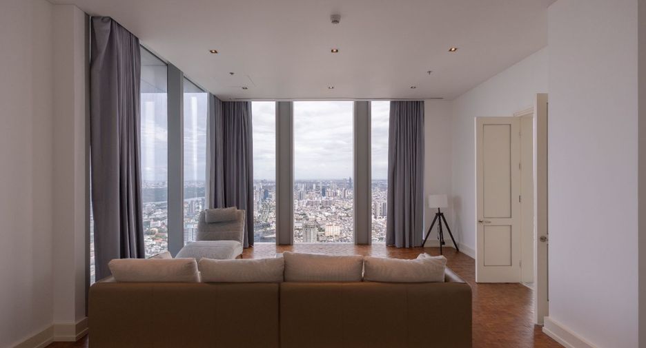 For rent 4 bedrooms condo in Sathon, Bangkok