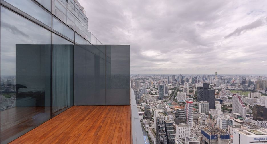 For rent 4 bedrooms condo in Sathon, Bangkok