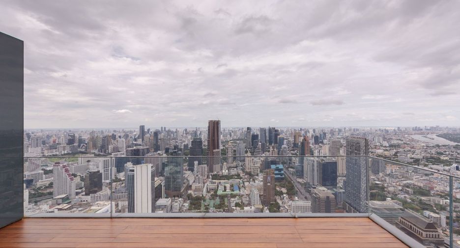 For rent 4 bedrooms condo in Sathon, Bangkok