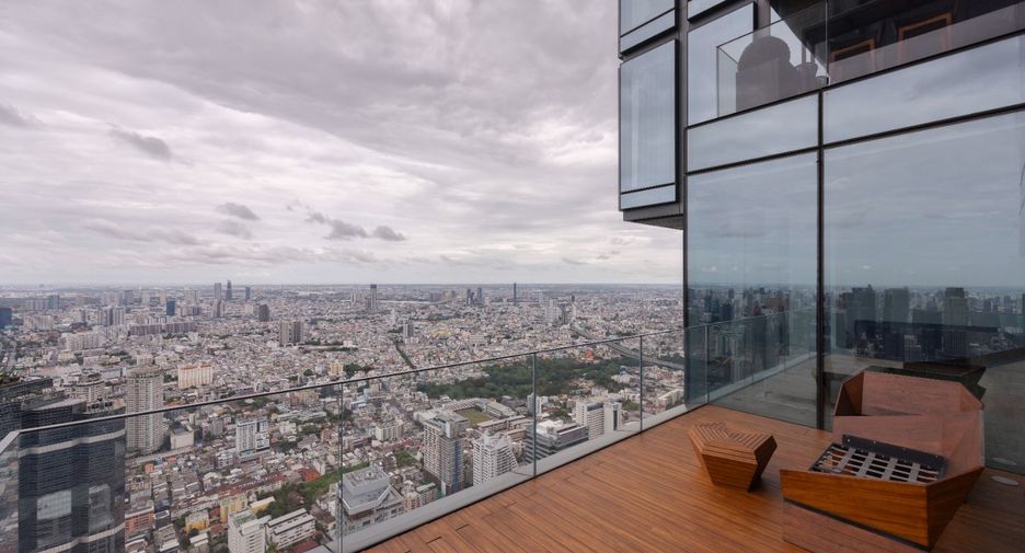 For rent 4 bedrooms condo in Sathon, Bangkok
