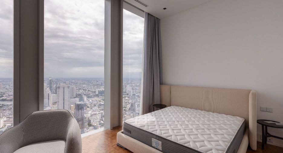 For rent 4 bedrooms condo in Sathon, Bangkok
