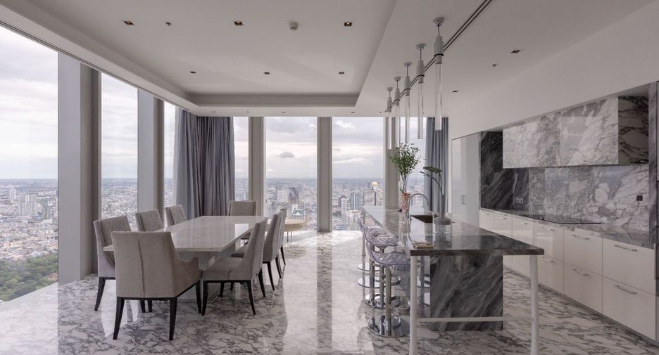For rent 4 bedrooms condo in Sathon, Bangkok