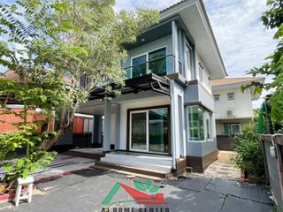 For sale 3 bedrooms house in Mueang Pathum Thani, Pathum Thani