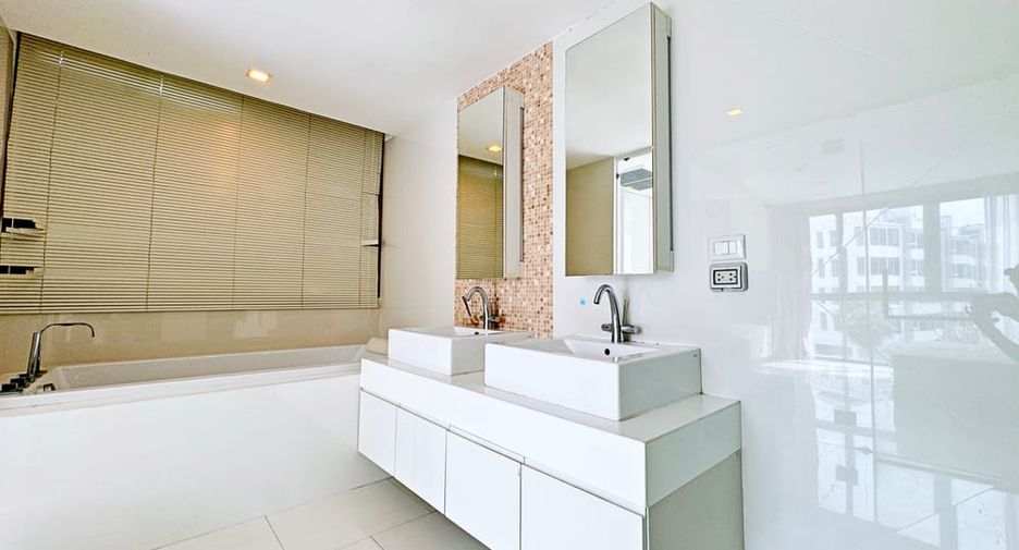 For rent and for sale 2 bedrooms condo in Bang Lamung, Chonburi