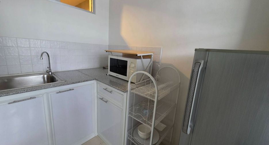 Condo en alquiler de 1 habitaciones en Yan Nawa, Bangkok