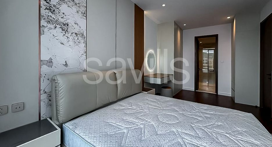 For rent 2 bedrooms condo in Sathon, Bangkok