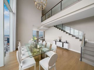 À louer 3 chambres appartement avec services à Pathum Wan, Bangkok