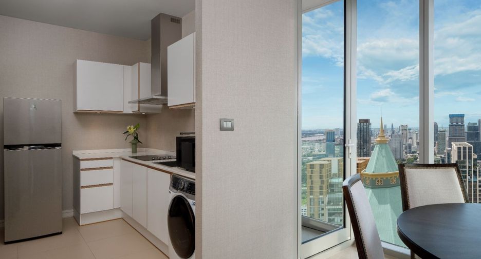 For rent 3 bedrooms serviced apartment in Pathum Wan, Bangkok