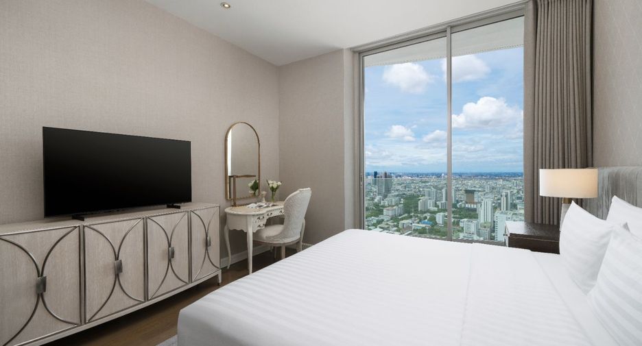 For rent 3 bedrooms serviced apartment in Pathum Wan, Bangkok