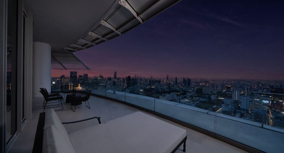 For rent 3 bedrooms serviced apartment in Pathum Wan, Bangkok